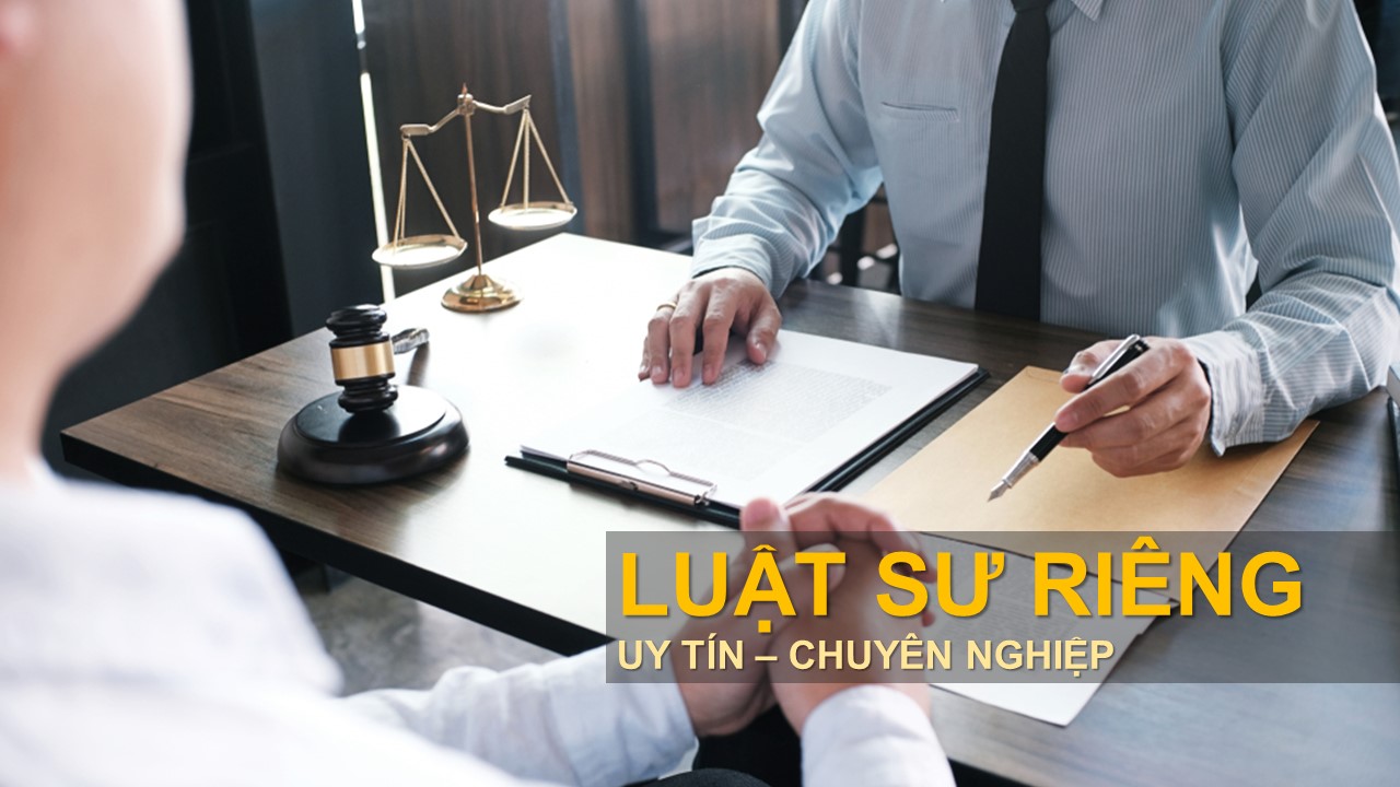 co-nen-thue-luat-su-tu-van-truoc-khi-mua-nha-dat